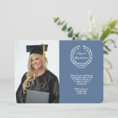 Faire-part photo de couronne de remise de diplôme (Debout devant)