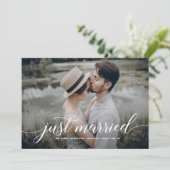 Faire-part Photo De Script Curling White Just Married Overlay (Debout devant)