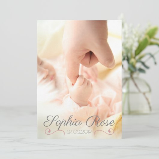 Faire-part Photo Pink Swirl Script bébé fille naissance (Debout devant)