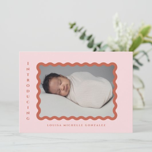 Faire-part Photo Retro Wavy Frame Blush & Terracotta Birth (Debout devant)