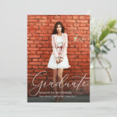 Faire-part Photographie moderne Lettrant à la main Graduation (Debout devant)