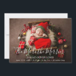 Faire-part Plus la mignonne photo Merrier Naissance de Noël<br><div class="desc">Carte de faire-part de naissance de vacances mignonne avec un design simple avec "plus le plus merrier" dans un script élégant avec le nom du bébé et les statistiques de naissance sur votre photo de nouveau-né préféré. Le dos a un collage photo avec trois photos et votre message personnel en...</div>