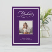 Faire-part Purple Modern Frame Photo and Elegant Script Grad (Debout devant)