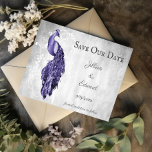 Faire-part Purple Peacock Enregistrer La Date Annonce<br><div class="desc">Personnalisez un faire-part mariage unique avec un Peacock violet Enregistrer la date. Le design de faire-part comprend un paon élégant contre le feuillage délicat et l'arrière - plan grunge et le texte que vous pouvez personnaliser avec vos détails de date mariage. Enregistrez également l'annonce de date disponible pour ce design...</div>