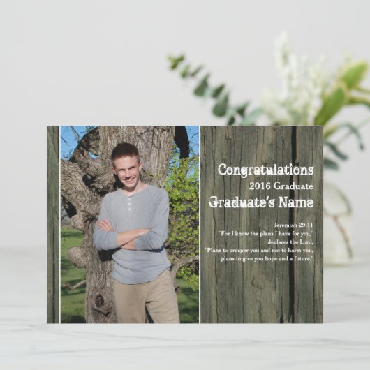 Faire-part Rustic Wood Four Photo Scripture Graduation (Debout devant)