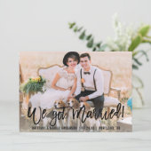 Faire-part Script De Brush Moderne Nous Avons Marié Photo (Debout devant)