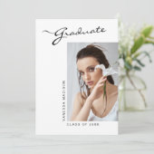Faire-part Script élégant moderne photo simple | Graduation (Debout devant)