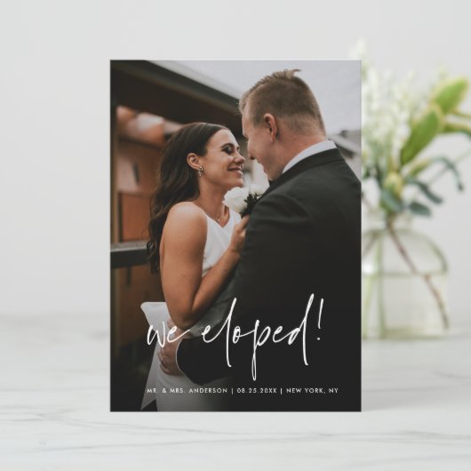 Faire-part Script manuscrit simple Nous avons Elopé Mariage p (Debout devant)