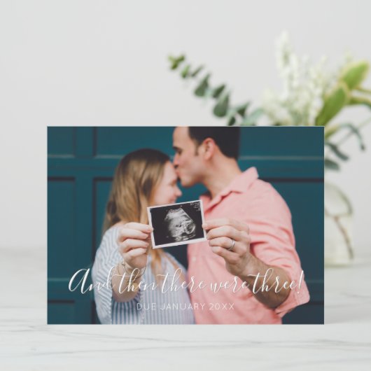 Faire-part Script Moderne Et Puis Il Y Avait Trois Grossesses (Debout devant)