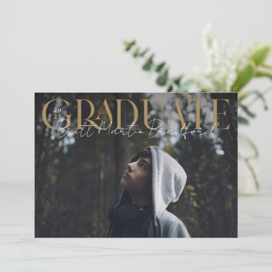 Faire-part Serif Muet Diplômé (Debout devant)