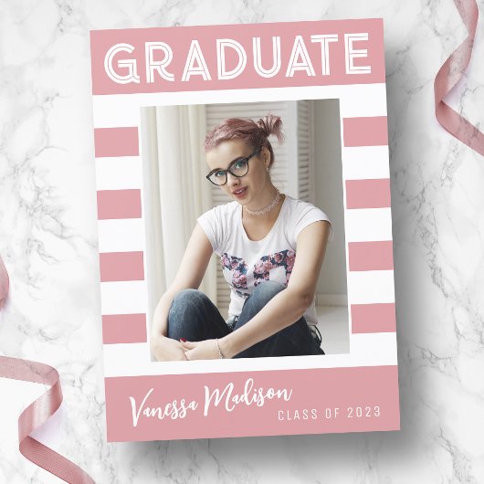 Faire-part Stripes tendance Simple Retro Graduate Photo rose
