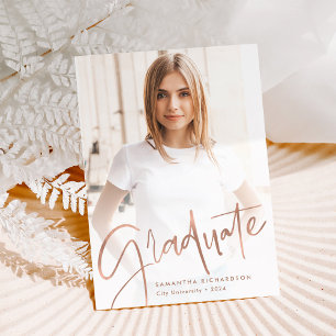 Faire-part Trendy Script Overlay Photo Graduation de deux