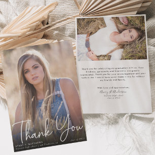 Faire-part Trendy Script Overlay Photo Graduation Merci