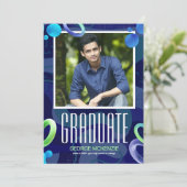 Faire personnaliser un faire-part de remise de dip (Debout devant)