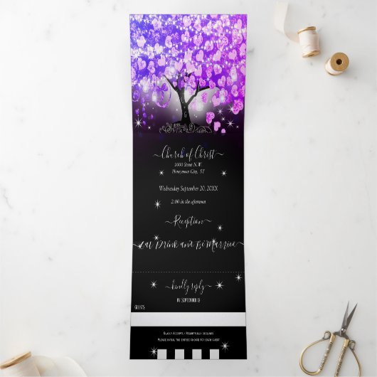 Fairy Lights Elegant Plum Pink Heart Weddenschap Drieluik Uitnodiging (Binnen)