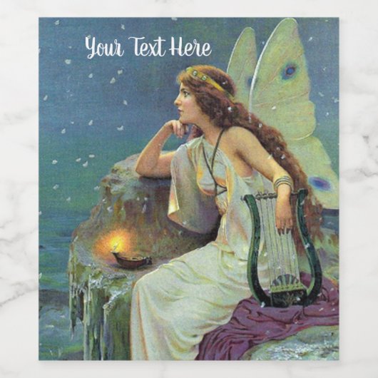 Fairy witte jurk op klif met harpkaars Wijn Etiket (Enkel label)