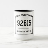 Faites de cette tasse « Maison Douce Code Postal » (Centre)