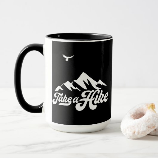 Faites Une Randonnée En Mug De Café (Avec donut)