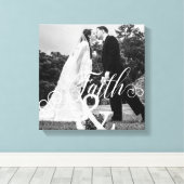FAITH Typografie Foto Overlay Canvas Afdruk (Insitu (Houten vloer))