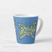 Faith Word Art Blauwe Vlinder Vleugels Latte Mok C (Rechterhoek)
