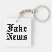 Fake News Sleutelhanger (Achterkant)