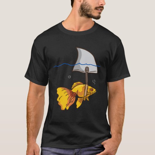 Fake Shark Goldfish Fish T-shirt (Voorkant)
