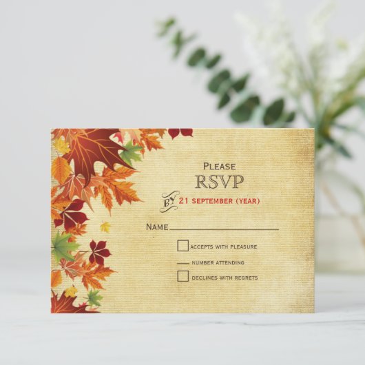 Fall Leaves Rustic Wedding RSVP Kaartje (Staand voorkant)