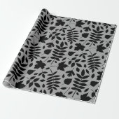 Fallen Leaves Big Pattern Black op grijs Cadeaupapier (Uitgerold)