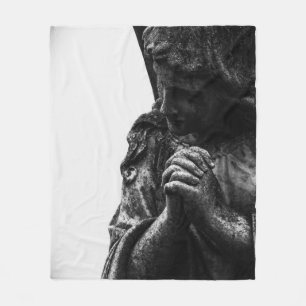 Falln Angel in Prayer Fleece Deken