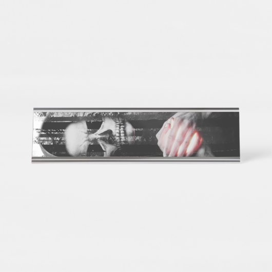 Falln Death Waits Bureau Naambordje (Voorkant)