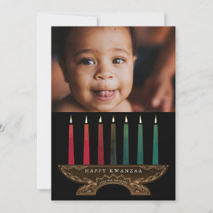 Familiefoto geïllustreerd Kinara Kwanzaa Feestdagenkaart