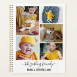 Famille de collage photo noir blanc<br><div class="desc">Un planificateur élégant que vous pouvez personnaliser avec cinq de vos propres photos dans un montage photo minimaliste. Personnalisez plus loin avec votre nom ou votre nom de famille dans un script de calligraphie noir. Le dos est recouvert d'un motif de traits désordonnés en noir et blanc.</div>