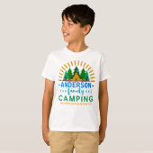 Family Camping Trip Sun Ray Tent | Aangepaste naam T-shirt (Voorkant volledig)