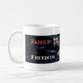 family, firearms, freedom and felines mug (Gauche)