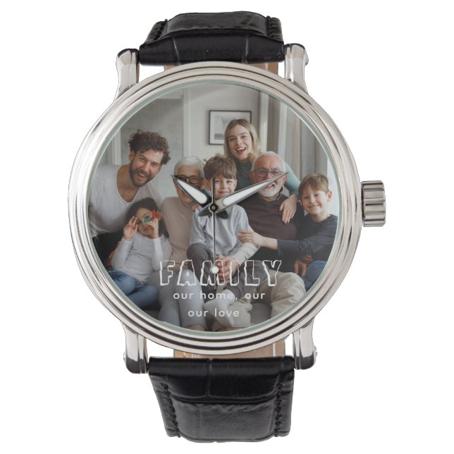 Family Script Collage Chic Horloge (Voorkant)