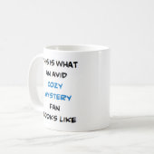 fan cosy de mystère, David Mug (Devant gauche)