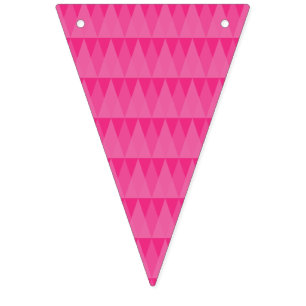 Fanions avec des triangles roses