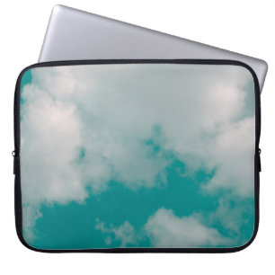 Fantastische en  dynamische wolk en hemel met gru laptop sleeve