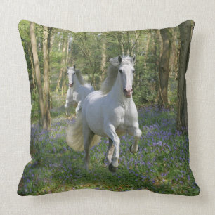 Fantastische paarden: Bluebell Wood Kussen