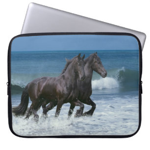 Fantastische paarden: Vrienden en Zee Laptop Sleeve