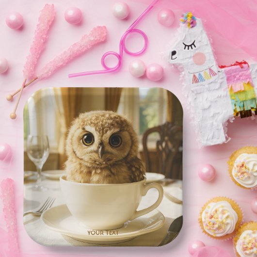 Fantasy Cute Tea Owl Baby Papieren Bordje (Feest)