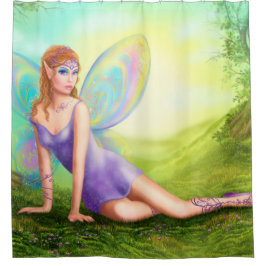 Fantasy fairy butterfly zit op gras in hout. douchegordijn