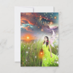 Fantasy Fairy Holding Lantern tijdens een zonsonde