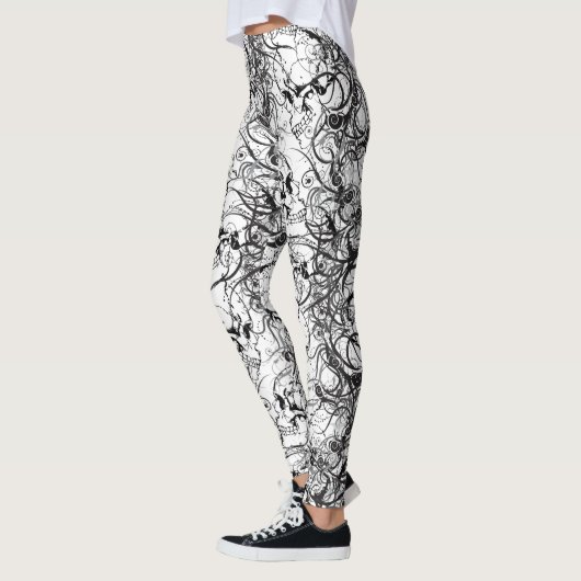 Fantasy Skulls Leggings (Links)