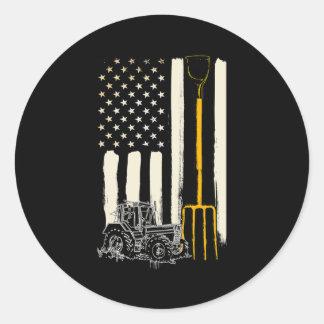 Farmer Patriot American Flag Tractor Rancher Ronde Sticker