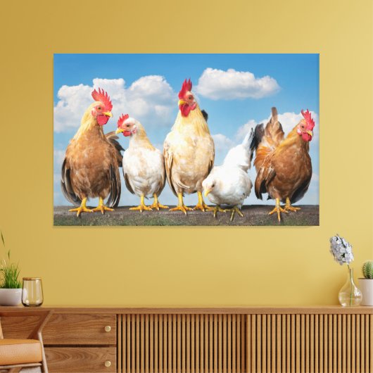 Farmhouse Kippen op Cloudy Summer Day Canvas P (Insitu (Woonkamer))