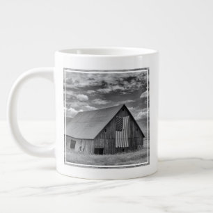Farms   BW American Flag Barn Scene Extra Grote Beker