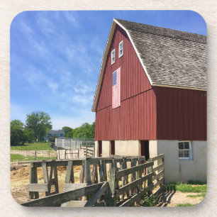 Farms Red Barn With American Flag Bier Onderzetter