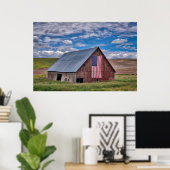 Farms Rustic Red Barn With American Flag Poster (Thuiskantoor)