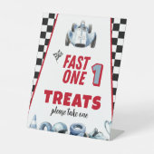 Fast One 1e verjaardag Jongen Racerauto Traktaties Reclamebord Met Voetstuk (Voorkant)